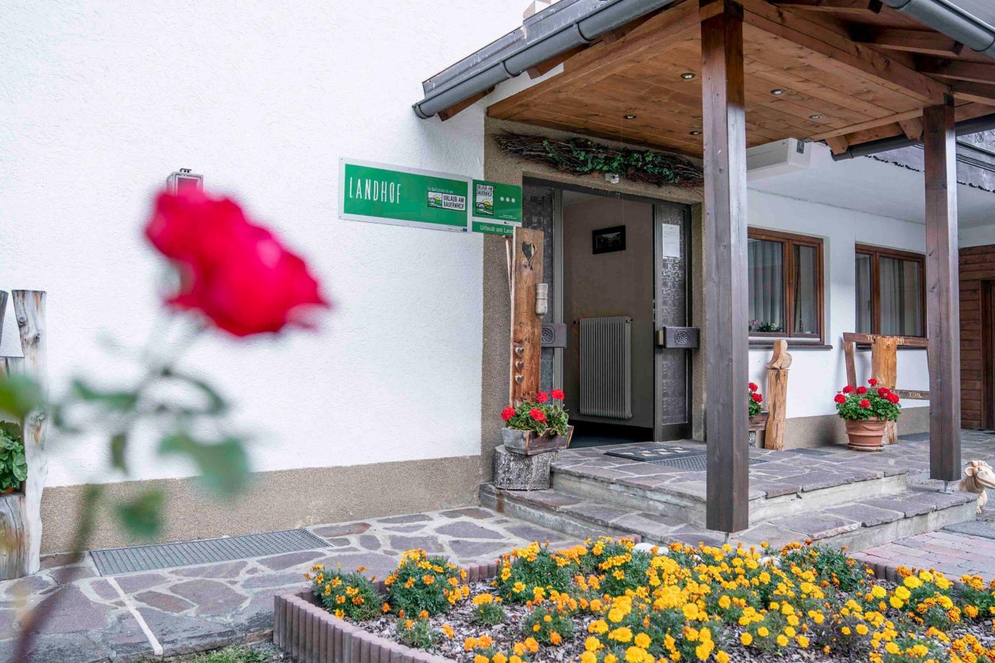 Ferienwohnungen Monja Und Dietmar Thoeni Arzl im Pitztal Exterior foto