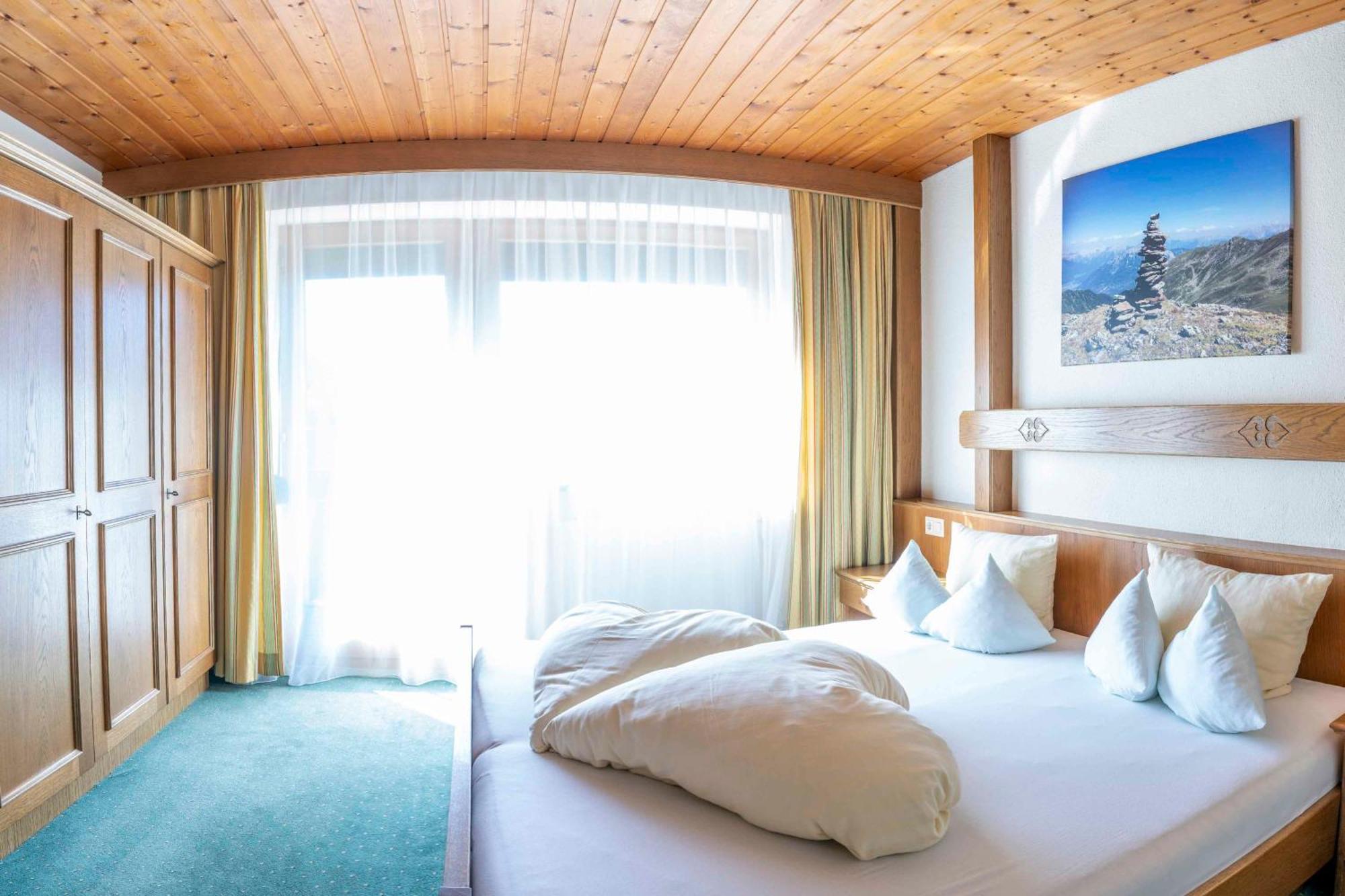 Ferienwohnungen Monja Und Dietmar Thoeni Arzl im Pitztal Exterior foto